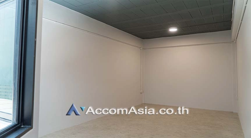 18  6 br House For Rent in Sukhumvit ,Bangkok BTS Ploenchit AA27437