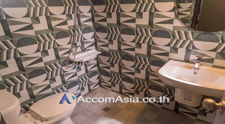 19  6 br House For Rent in Sukhumvit ,Bangkok BTS Ploenchit AA27437