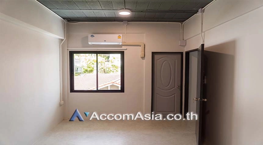 23  6 br House For Rent in Sukhumvit ,Bangkok BTS Ploenchit AA27437