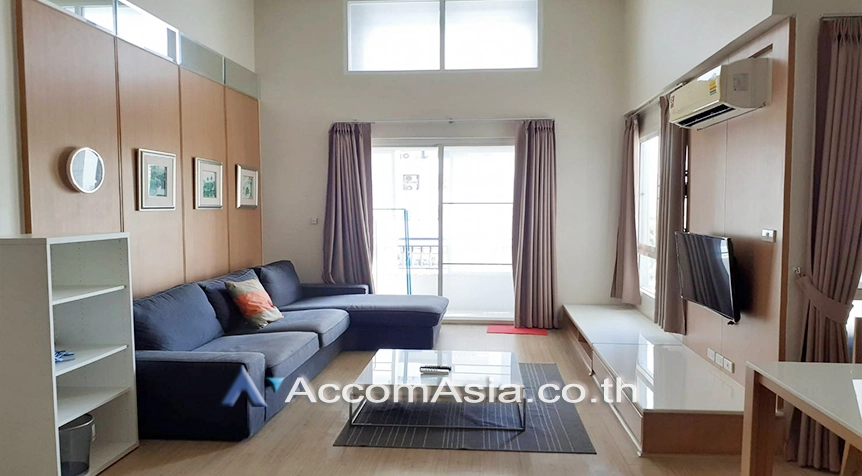 unit 3 Bedrooms  Condominium For Rent & Sale in Sukhumvit, Bangkok  near BTS Ekkamai (AA27448)