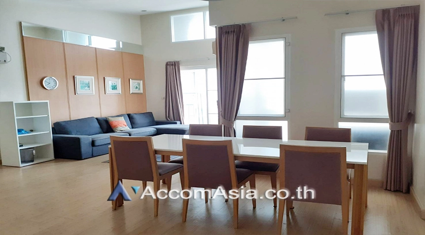 unit 3 Bedrooms  Condominium For Rent & Sale in Sukhumvit, Bangkok  near BTS Ekkamai (AA27448)