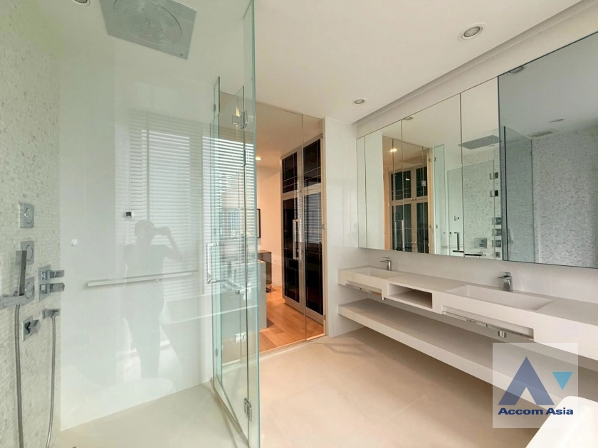 9  2 br Condominium For Rent in Sukhumvit ,Bangkok BTS Phrom Phong at Vittorio Sukhumvit 39 AA27474