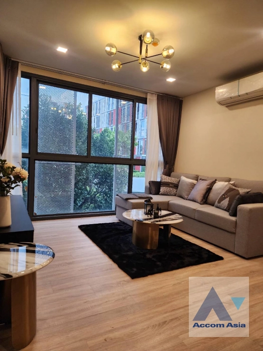 unit 2 Bedrooms  Condominium For Rent in Sukhumvit, Bangkok  near BTS Ekkamai (AA27489)