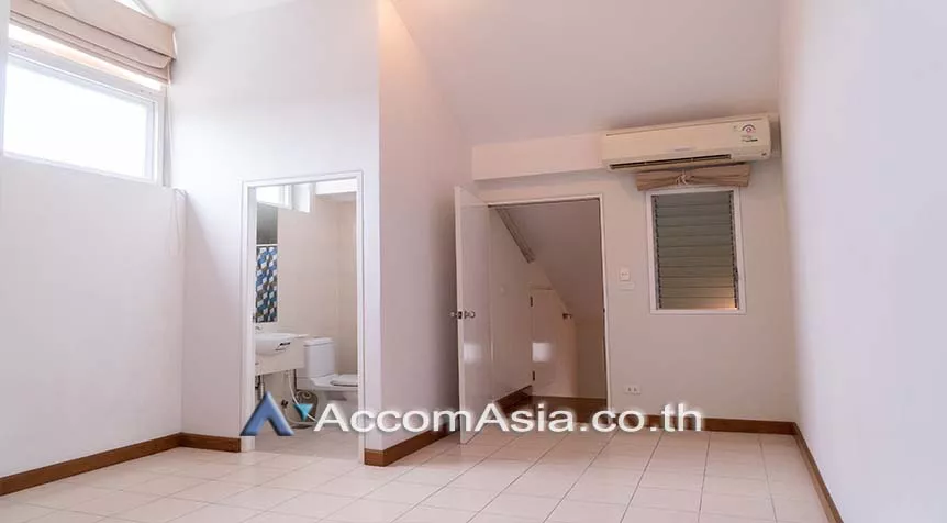 11  3 br House For Rent in Sukhumvit ,Bangkok BTS Ekkamai at Greenery Living Place AA27492