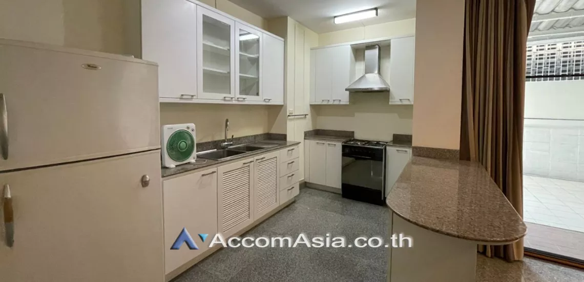 7  4 br Townhouse For Rent in Sathorn ,Bangkok BRT Nararam 3 at Modern style AA27493