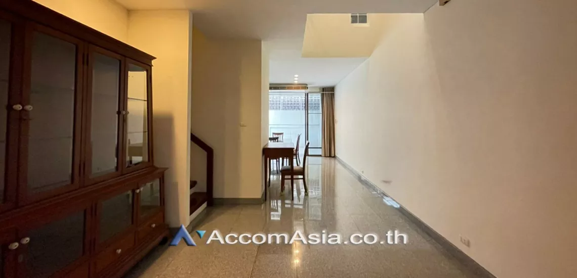 12  4 br Townhouse For Rent in Sathorn ,Bangkok BRT Nararam 3 at Modern style AA27493
