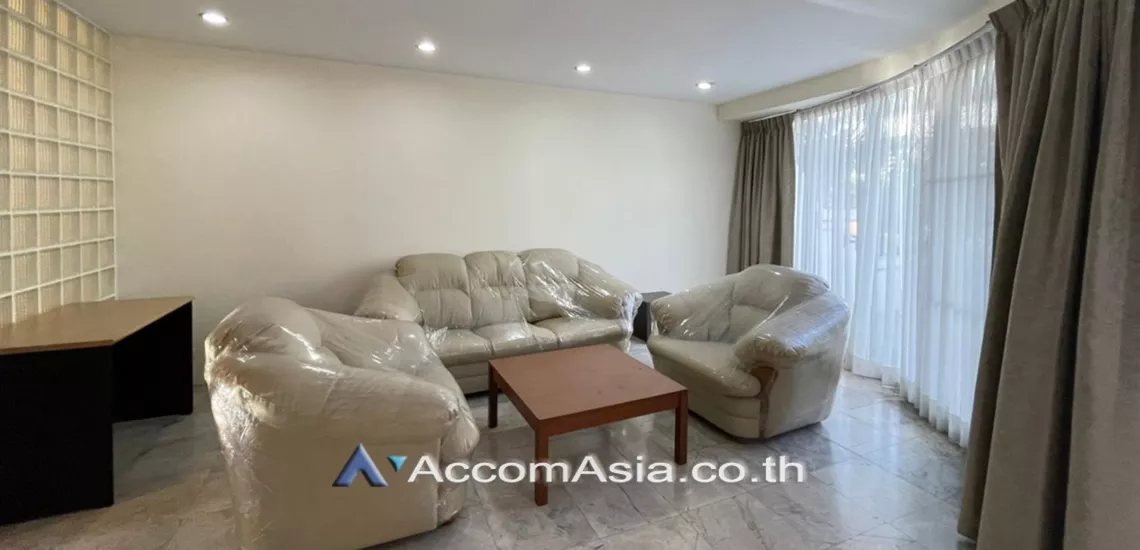 unit 4 Bedrooms  Townhouse For Rent in Sathorn, Bangkok  near BRT Nararam 3 (AA27493)