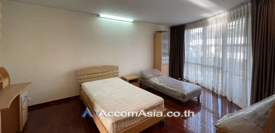 8  4 br Townhouse For Rent in Sathorn ,Bangkok BRT Nararam 3 at Modern style AA27493