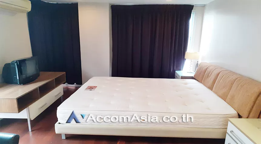 unit 2 Bedrooms  Condominium For Rent in Sathorn, Bangkok  near MRT Khlong Toei (AA27494)