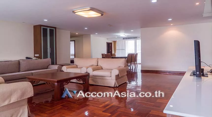 Pet friendly |  Family Size Desirable Apartment  3 Bedroom for Rent BTS Phrom Phong in Sukhumvit Bangkok
