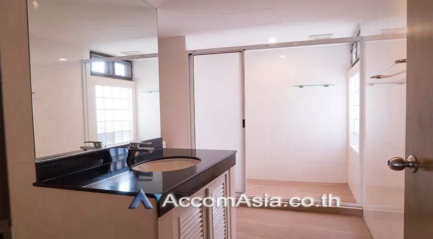 14  3 br Apartment For Rent in Sukhumvit ,Bangkok BTS Phrom Phong at Family Size Desirable AA27508
