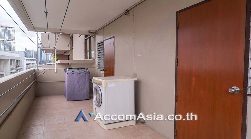 17  3 br Apartment For Rent in Sukhumvit ,Bangkok BTS Phrom Phong at Family Size Residence Starting at 280 Sqm AA27508