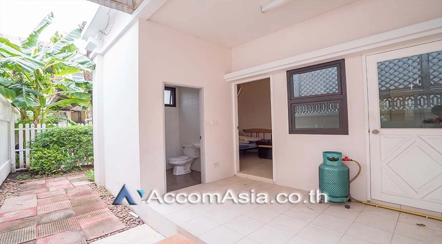 20  3 br House For Rent in Sathorn ,Bangkok BTS Chong Nonsi at Privacy House  in Compound AA27509
