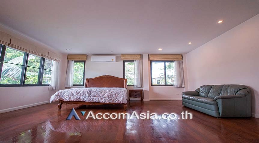 11  3 br House For Rent in Sathorn ,Bangkok BTS Chong Nonsi at Privacy House  in Compound AA27509