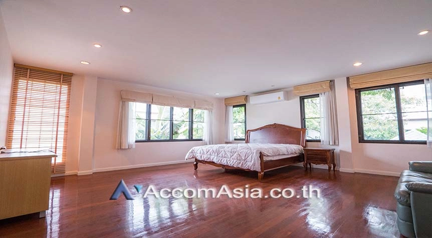 12  3 br House For Rent in Sathorn ,Bangkok BTS Chong Nonsi at Privacy House  in Compound AA27509