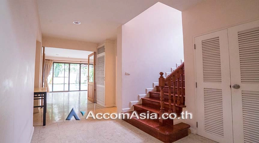 10  3 br House For Rent in Sathorn ,Bangkok BTS Chong Nonsi at Privacy House  in Compound AA27509