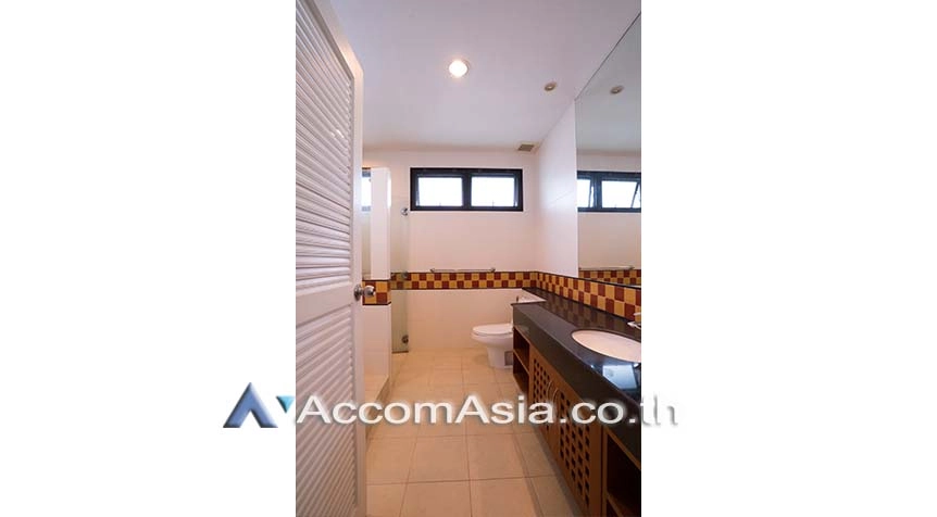 18  3 br House For Rent in Sathorn ,Bangkok BTS Chong Nonsi at Privacy House  in Compound AA27509
