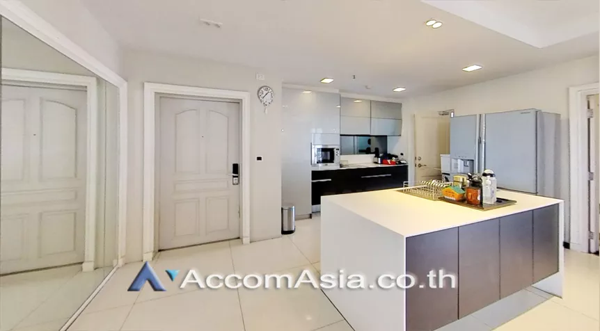 5  1 br Condominium For Sale in Charoennakorn ,Bangkok BTS Krung Thon Buri at Saichol Mansion AA27539