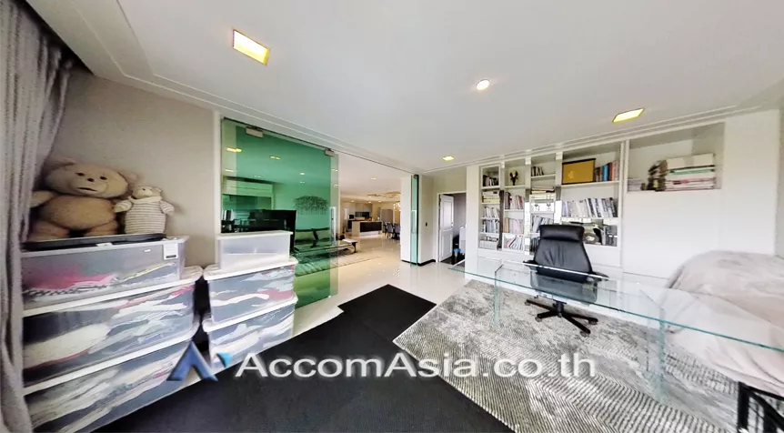 10  1 br Condominium For Sale in Charoennakorn ,Bangkok BTS Krung Thon Buri at Saichol Mansion AA27539