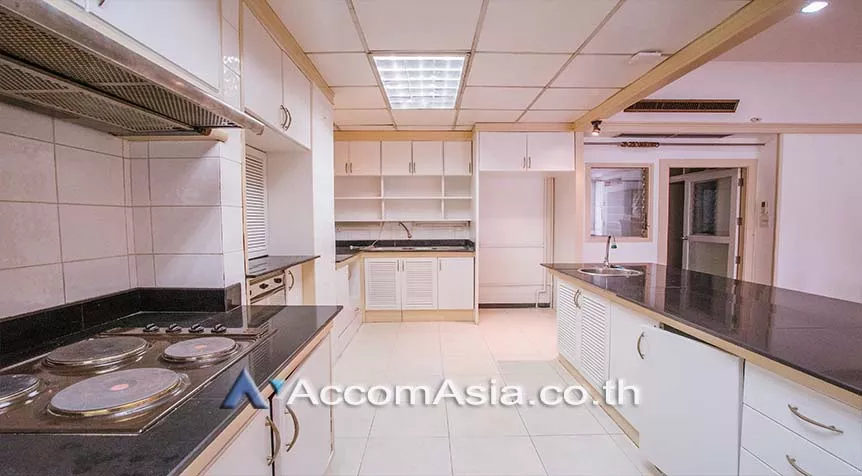 unitPet friendly |  2 Bedrooms  Apartment For Rent in Sukhumvit, Bangkok  near BTS Thong Lo (AA27541)