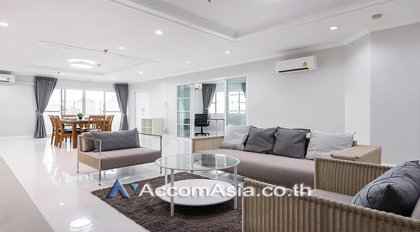 Pet friendly |  Fifty Fifth Tower Condominium  3 Bedroom for Rent BTS Thong Lo in Sukhumvit Bangkok