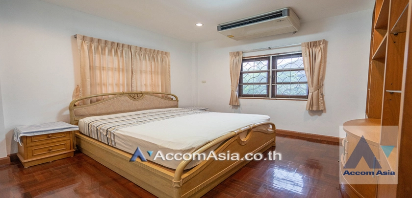 11  4 br House for rent and sale in Sukhumvit ,Bangkok BTS Phra khanong at Moo Baan Pakamas AA27550