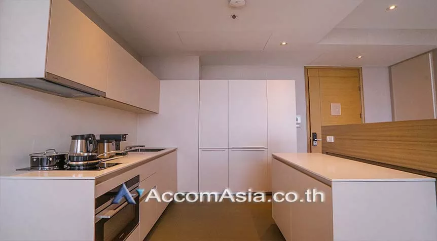 unit 1 Bedroom  Apartment For Rent in Ploenchit, Bangkok  near BTS Ratchadamri (AA27558)