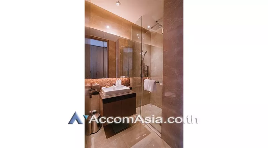 6  1 br Apartment For Rent in Ploenchit ,Bangkok BTS Ratchadamri at Luxury Service Residence AA27558