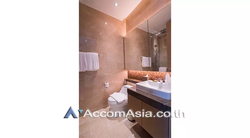 9  2 br Apartment For Rent in Ploenchit ,Bangkok BTS Ratchadamri at Luxury Service Residence AA27559