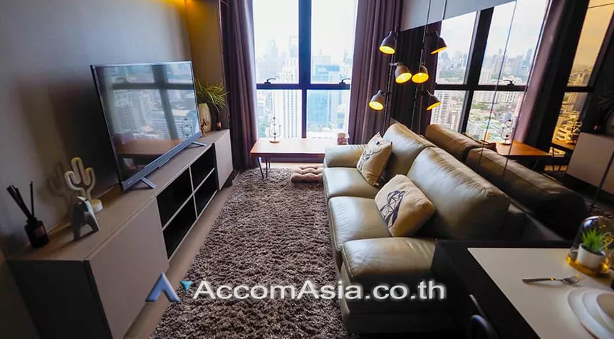  1 Bedroom  Condominium For Rent in Sukhumvit, Bangkok  near BTS Asok - MRT Sukhumvit (AA27561)