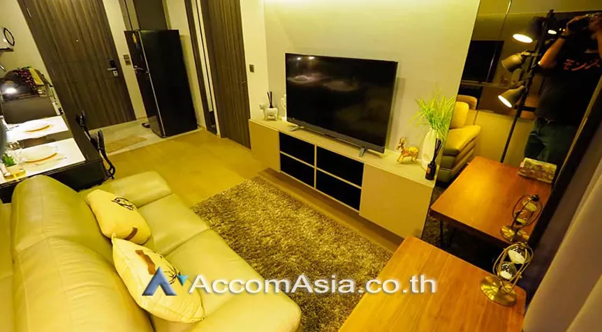  1 Bedroom  Condominium For Rent in Sukhumvit, Bangkok  near BTS Asok - MRT Sukhumvit (AA27561)