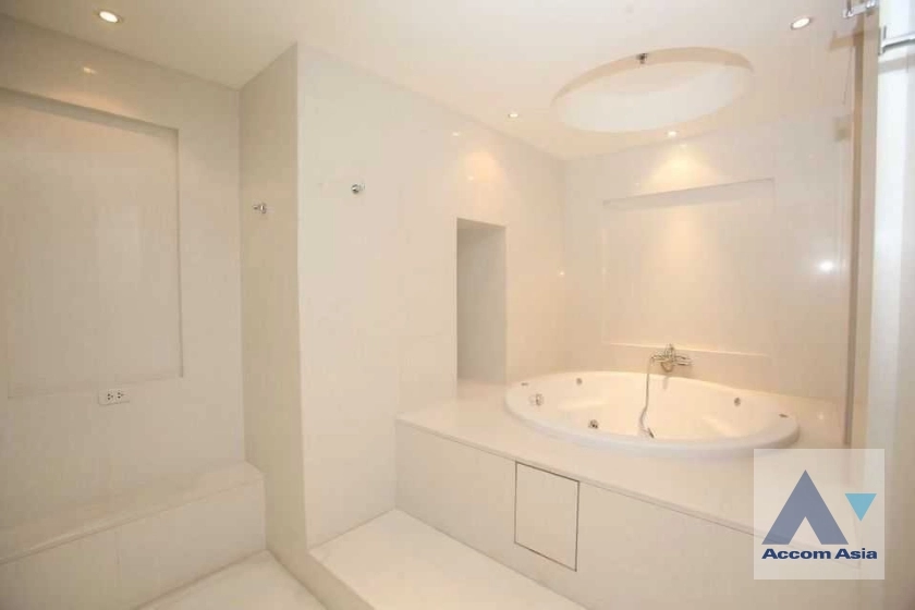 12  4 br Apartment For Rent in Ploenchit ,Bangkok BTS Ploenchit at Elegance and Traditional Luxury AA27566