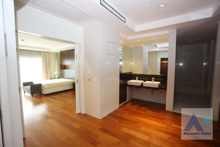 9  4 br Apartment For Rent in Ploenchit ,Bangkok BTS Ploenchit at Elegance and Traditional Luxury AA27566