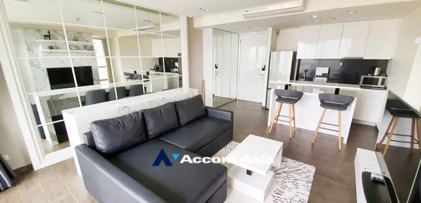 unit 2 Bedrooms  Condominium For Rent in Sukhumvit, Bangkok  near BTS Ekkamai (AA27571)