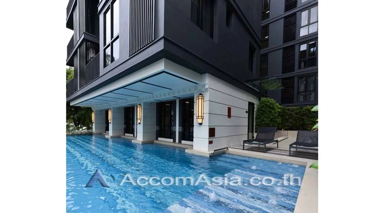 unit 3 Bedrooms  Condominium For Rent & Sale in Ploenchit, Bangkok  near BTS Ploenchit (AA27575)