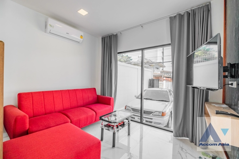 9  3 br House For Rent in sukhumvit ,Bangkok BTS Ekkamai - BTS Phra khanong AA27578