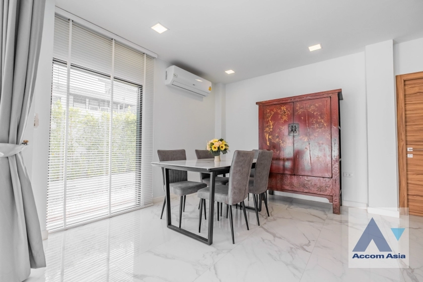 7  3 br House for rent and sale in Sukhumvit ,Bangkok BTS Ekkamai - BTS Phra khanong AA27578