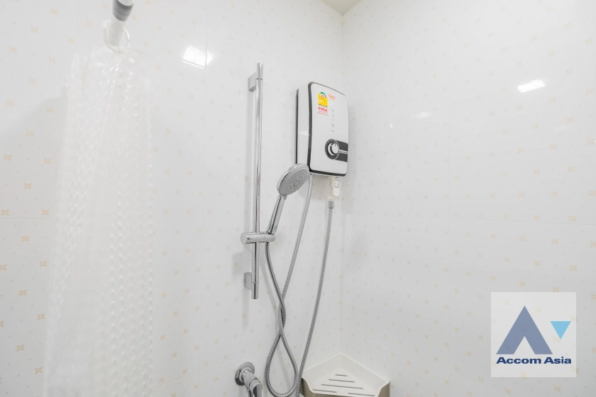 28  3 br House for rent and sale in Sukhumvit ,Bangkok BTS Ekkamai - BTS Phra khanong AA27578