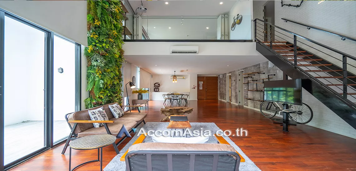 Duplex Condo |  Exclusive Residence Apartment  3 Bedroom for Rent MRT Lumphini in Ploenchit Bangkok