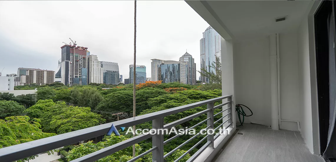  1  3 br Apartment For Rent in Ploenchit ,Bangkok BTS Chitlom - MRT Lumphini at Low-Rise Cozy Apartment, 5 mins walk to Lumpini park AA27587
