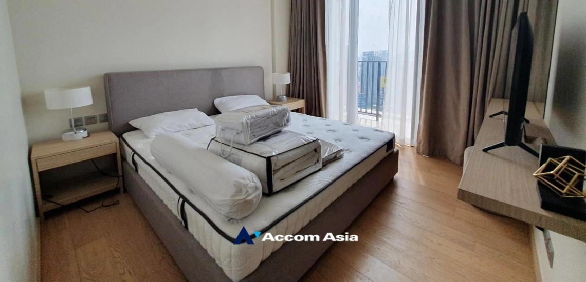 11  2 br Condominium For Rent in Ploenchit ,Bangkok BTS Chitlom at 28 Chidlom AA27592
