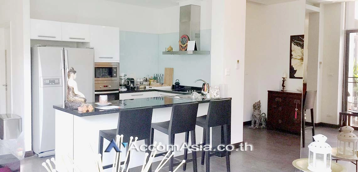 unitPrivate Swimming Pool |  3 Bedrooms  House For Rent in Sukhumvit, Bangkok  near BTS Ekkamai (AA27597)