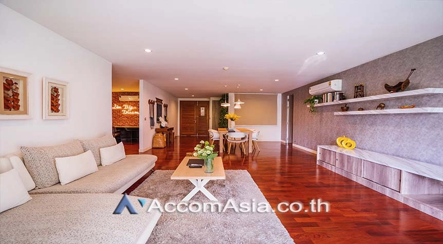  1  3 br Apartment For Rent in Ploenchit ,Bangkok BTS Chitlom - MRT Lumphini at Low-Rise Cozy Apartment, 5 mins walk to Lumpini park AA27610
