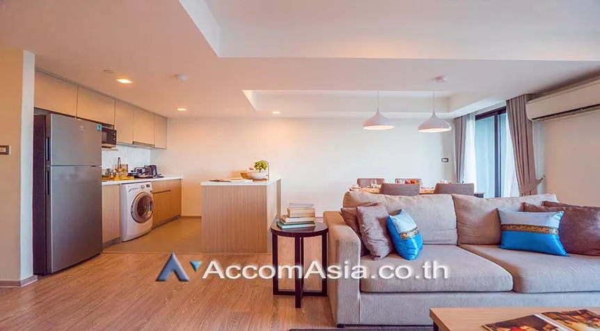 Pet friendly |  2 Bedrooms  Apartment For Rent in Sukhumvit, Bangkok  near BTS Ekkamai (AA27642)