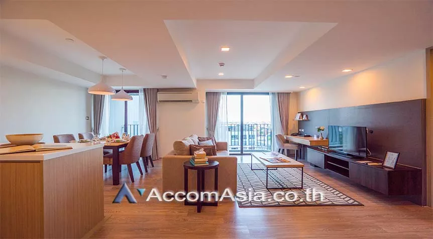 Pet friendly |  2 Bedrooms  Apartment For Rent in Sukhumvit, Bangkok  near BTS Ekkamai (AA27642)