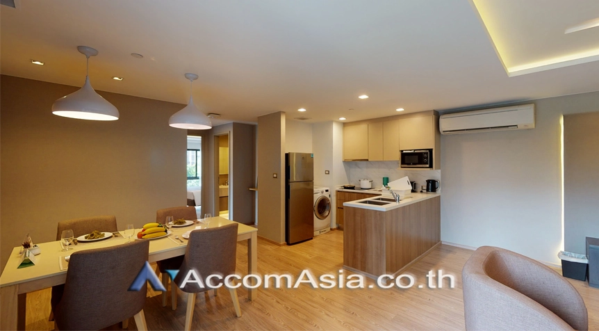 Pet friendly |  2 Bedrooms  Apartment For Rent in Sukhumvit, Bangkok  near BTS Ekkamai (AA27644)