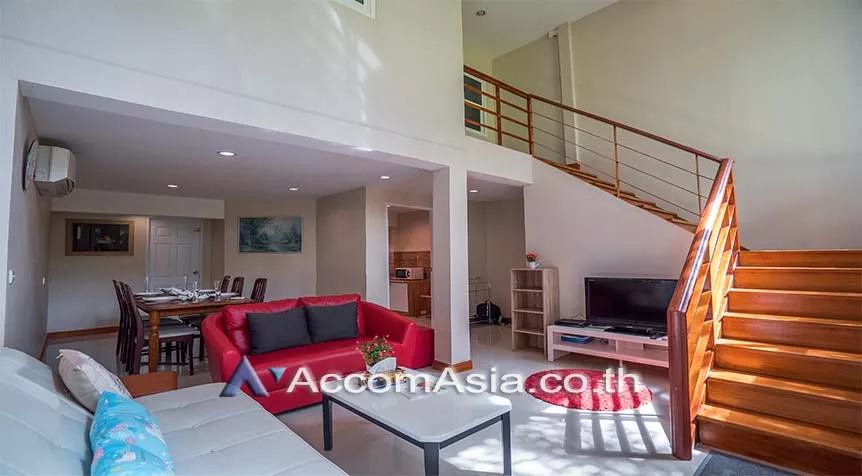 Pet friendly |  2 Bedrooms  Townhouse For Rent in Sukhumvit, Bangkok  near BTS Thong Lo (AA27652)