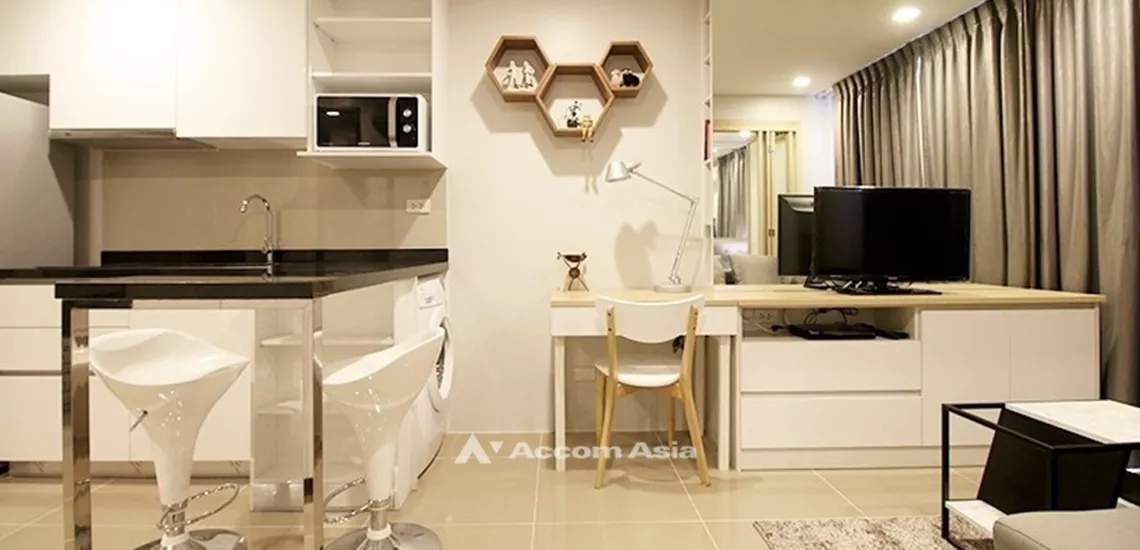 unit 1 Bedroom  Condominium For Rent & Sale in Sukhumvit, Bangkok  near BTS Asok - MRT Sukhumvit (AA27658)