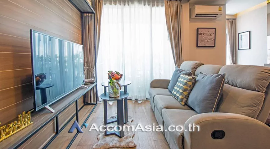 unit 1 Bedroom  Condominium For Sale in Phaholyothin, Bangkok  near BTS Chitlom (AA27680)