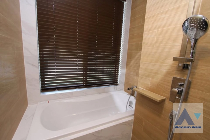 11  2 br Condominium for rent and sale in Sukhumvit ,Bangkok BTS Ekkamai at Taka Haus Ekkamai 12 AA27681